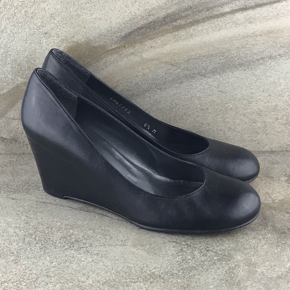 Stuart Weitzman Round Toe Wedge Pumps - Picture 3 of 8